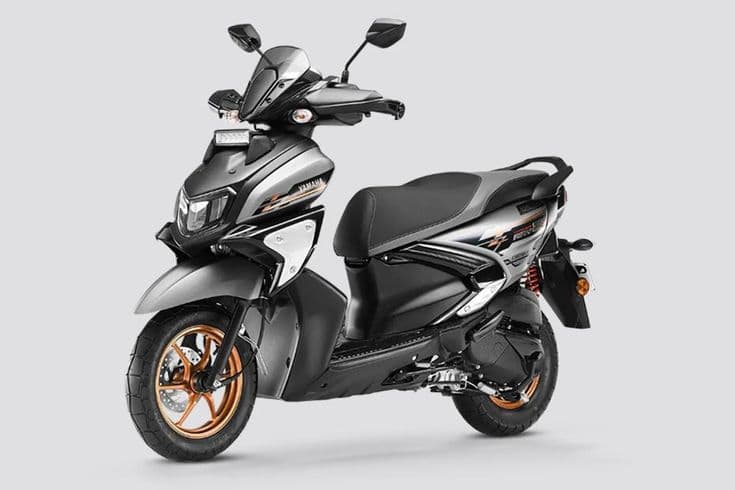 Scooter — vehicle type on Gadinodi